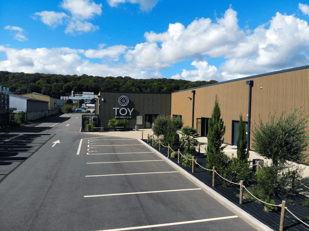 1 Parking ©Toy Evènements
